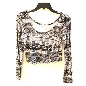 Delia’s crop top